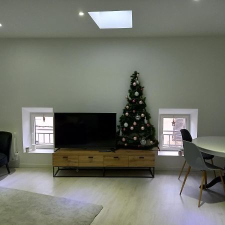 Tres Bel Appartement Condrieu Exterior photo